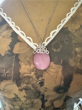 Silver Necklace with Pink cats eye Pendant